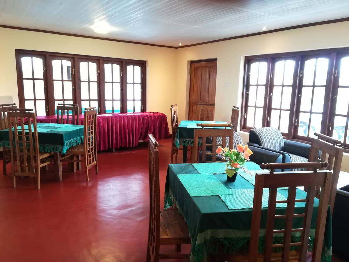 Blue Moon Hotel Nuwara Eliya Buitenkant foto