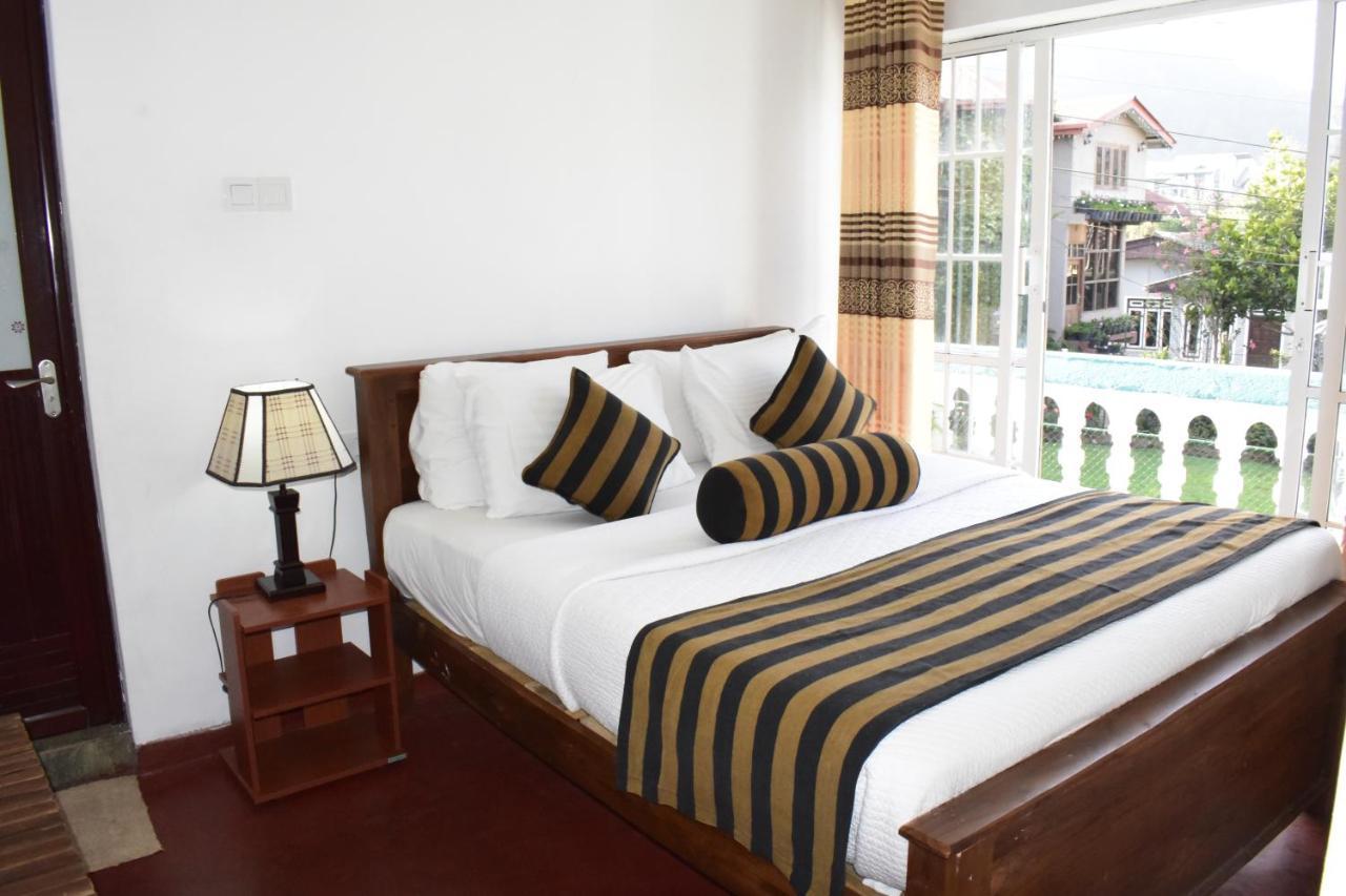 Blue Moon Hotel Nuwara Eliya Buitenkant foto