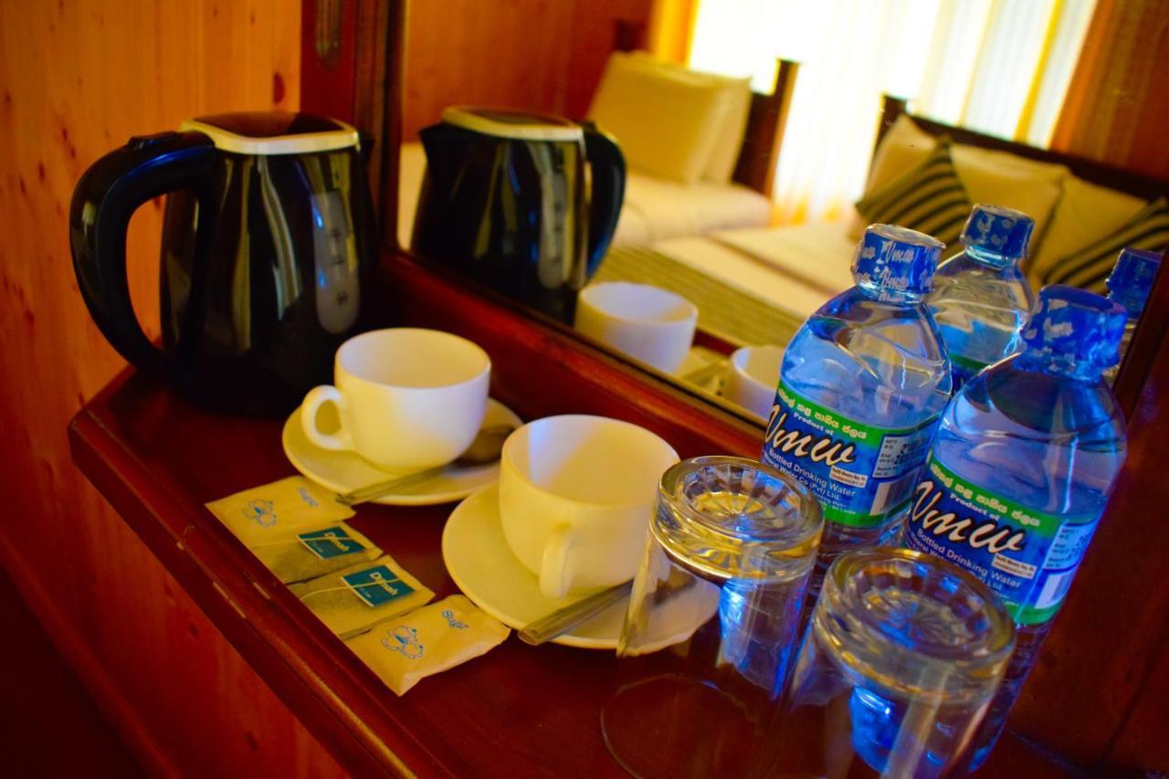 Blue Moon Hotel Nuwara Eliya Buitenkant foto
